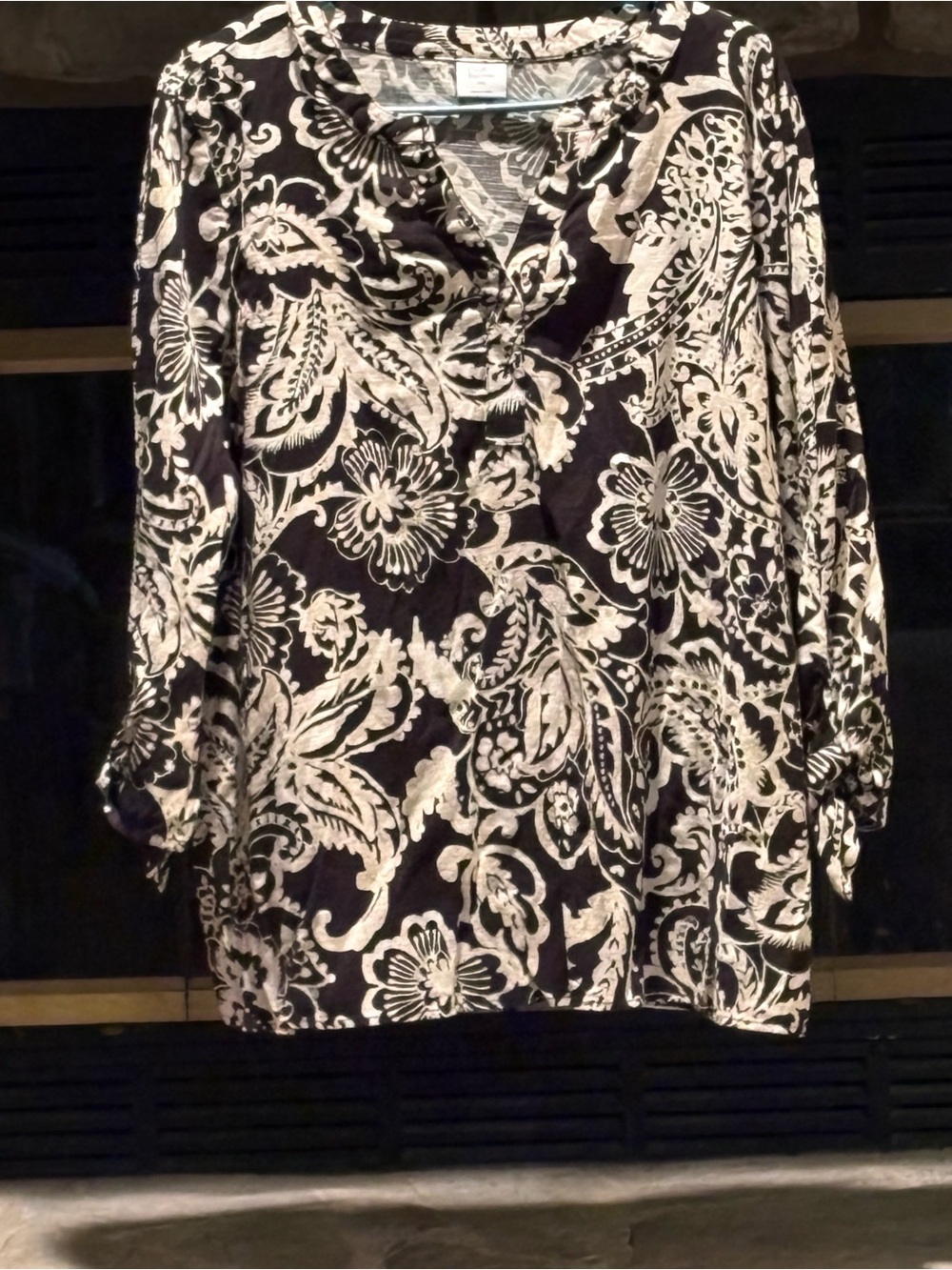 croft & barrow Black and Cream Floral V-Neck Tunic